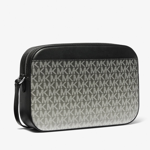 Michael Kors Jet Set Large Ombré Signature Logo EW Crossbody Body
Black 
NWT - Picture 3 of 15